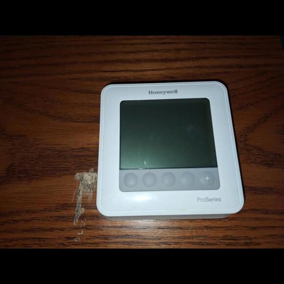 HONEYWELL T6 Pro Programmable Thermostat TH6210U2001 - Picture 4 of 7